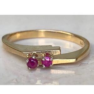 14k Solid Gold Ruby Spinel Ring Mid Century